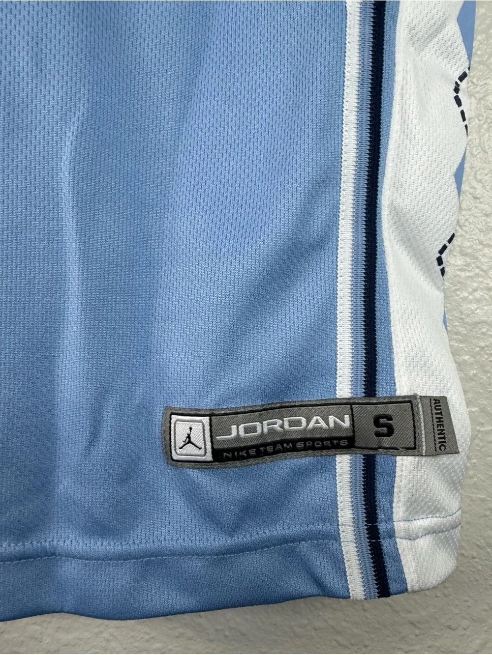 North Carolina tar heels basketball jersey Size Small Jordan Navy Blue Vneck